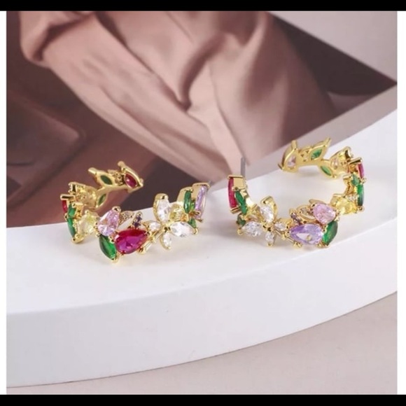 Kate ks Spade Greenhouse Floral Hoops Earrings Flower Crystal cluster - Picture 3 of 13